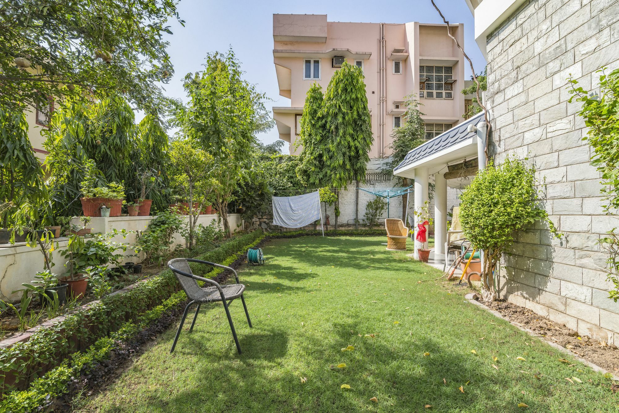 Giri Homestay By Vista Rooms Jaipur Bagian luar foto