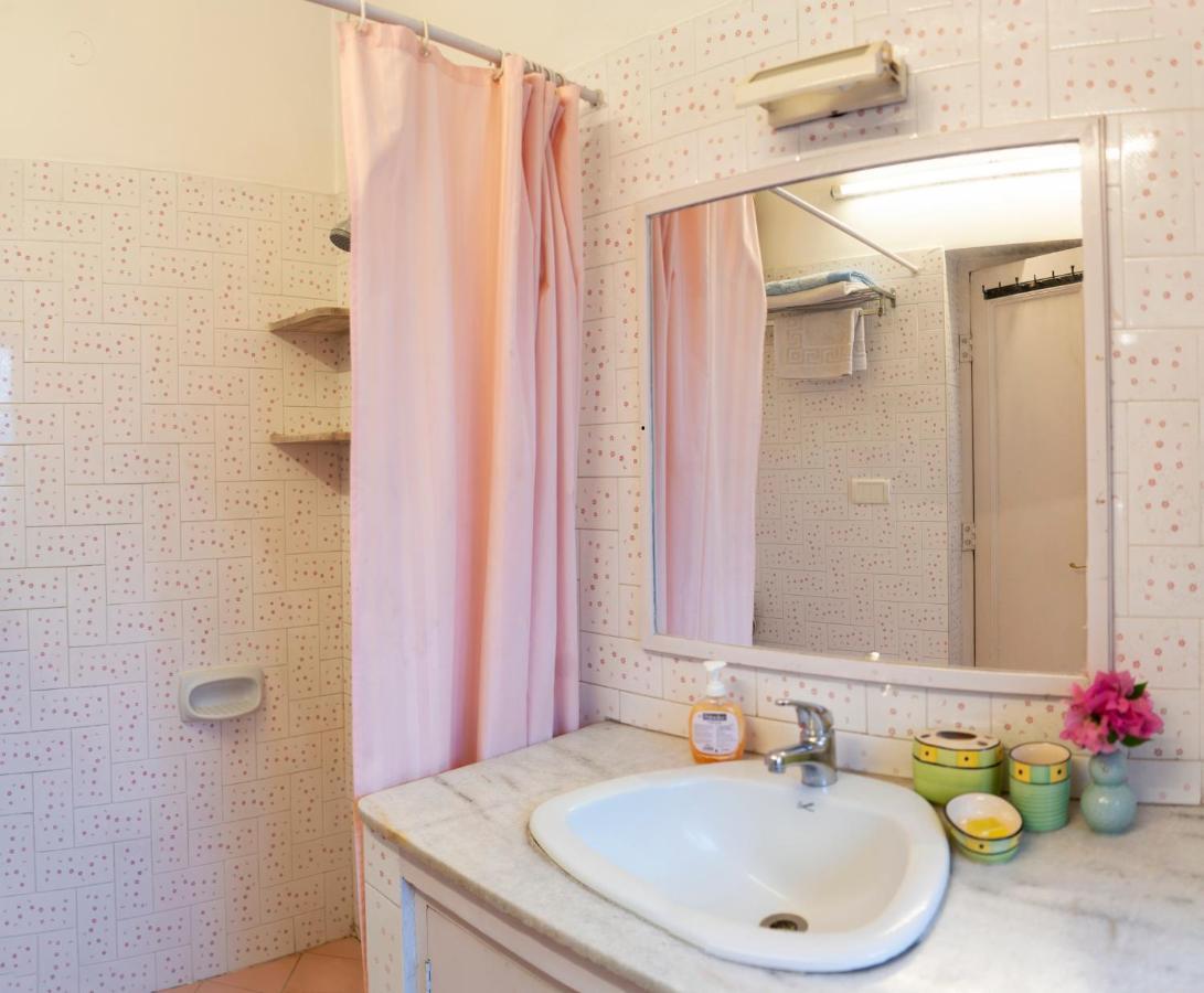 Giri Homestay By Vista Rooms Jaipur Bagian luar foto